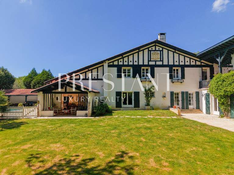 Maison Bayonne - 5 chambres - 460m²