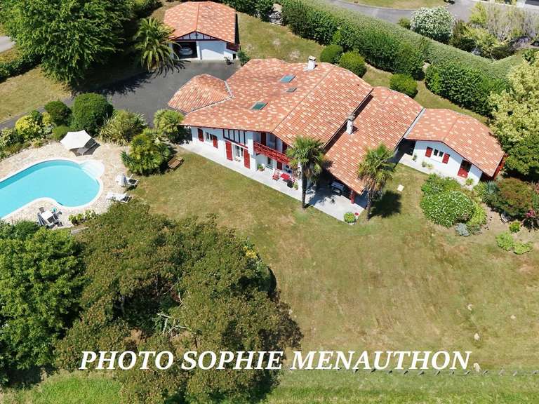 House Bayonne - 4 bedrooms - 188m²