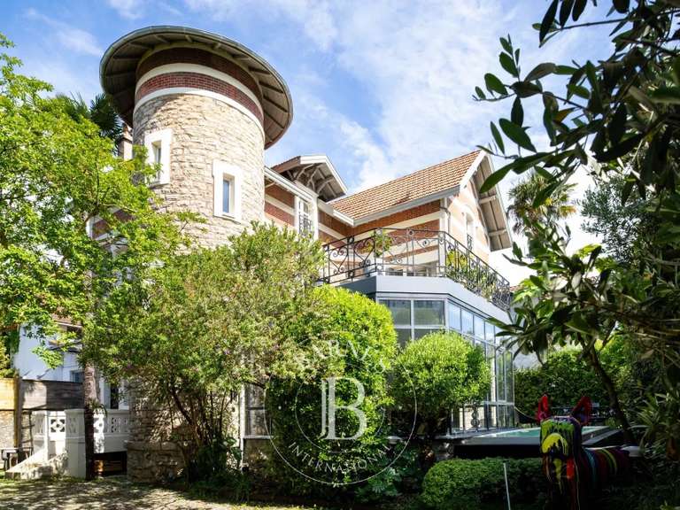 Maison Bayonne - 5 chambres - 270m²