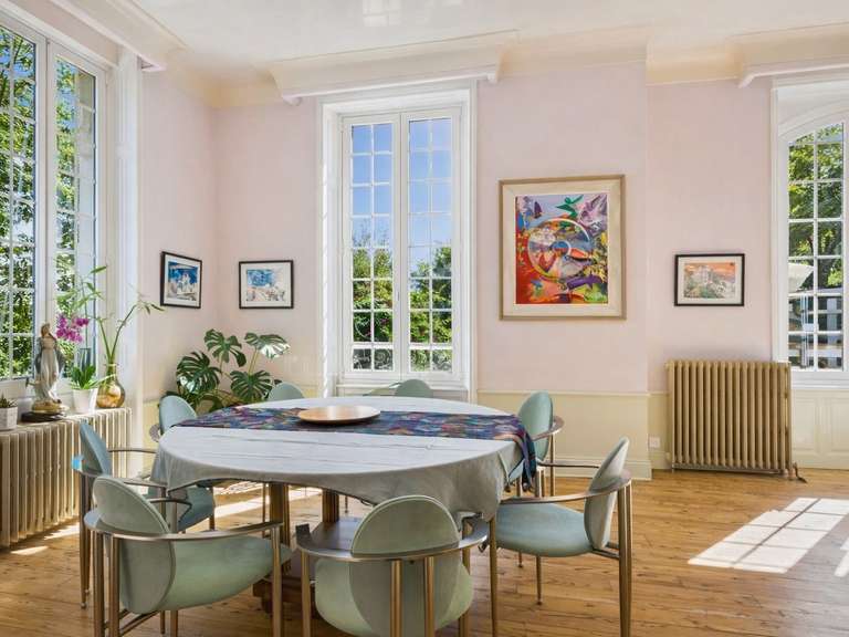 House Bayonne - 9 bedrooms - 488m²