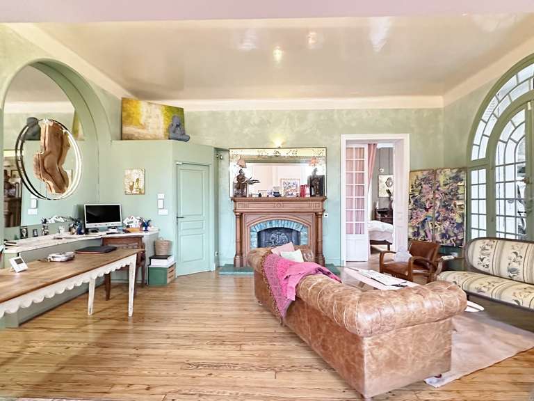 House Bayonne - 9 bedrooms - 488m²