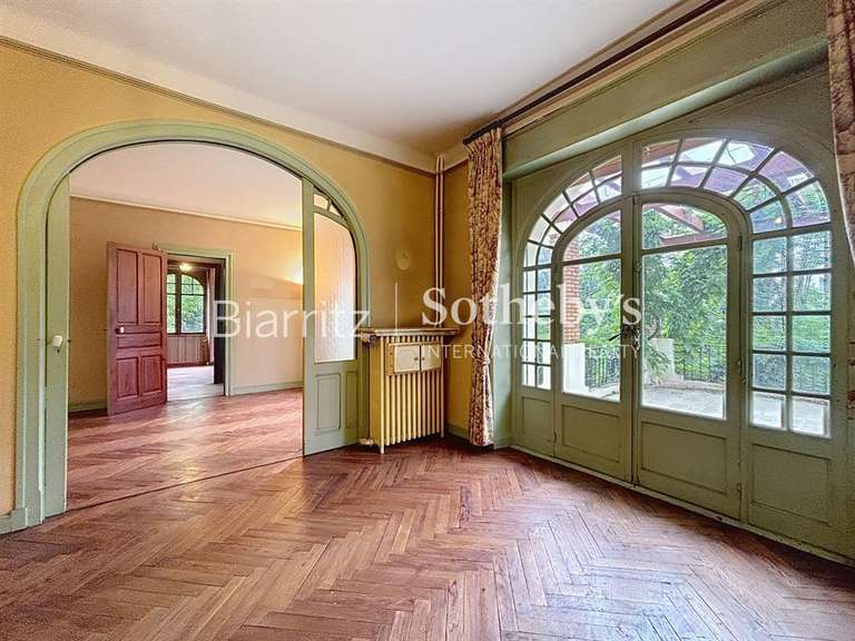House Bayonne - 7 bedrooms - 300m²