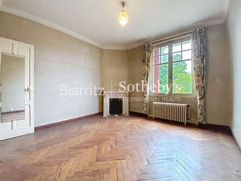 House Bayonne - 7 bedrooms - 300m²
