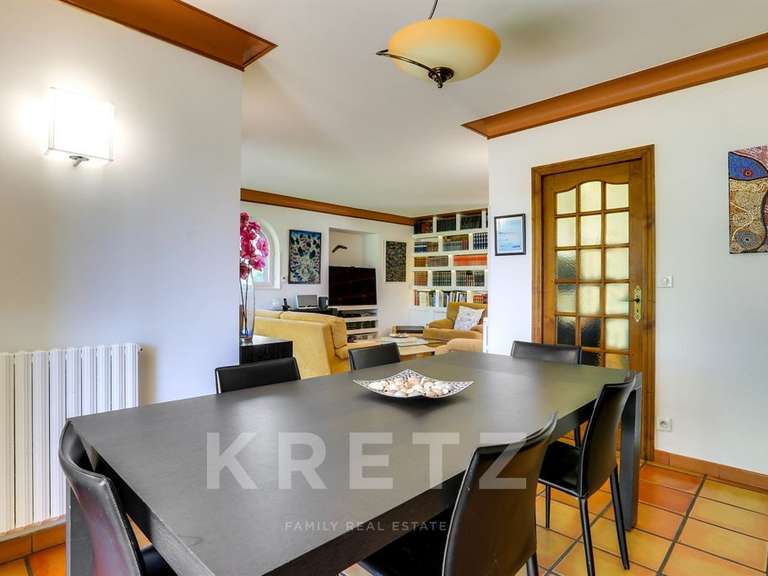 House Bayonne - 4 bedrooms - 237m²