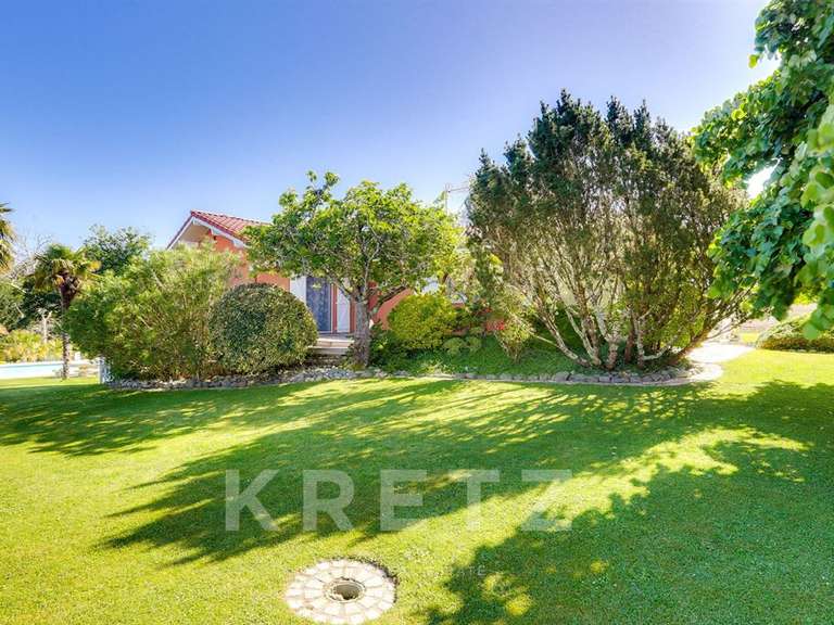 House Bayonne - 4 bedrooms - 237m²