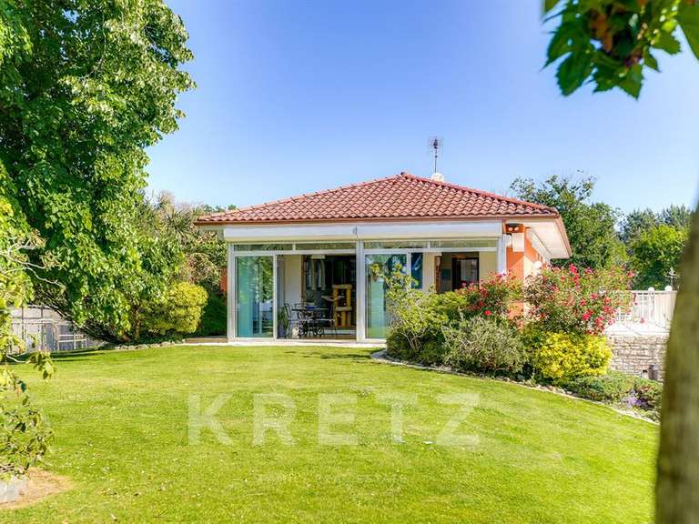 House Bayonne - 4 bedrooms - 237m²