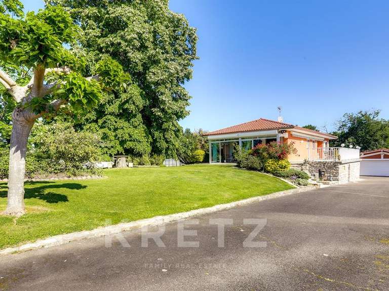 House Bayonne - 4 bedrooms - 237m²
