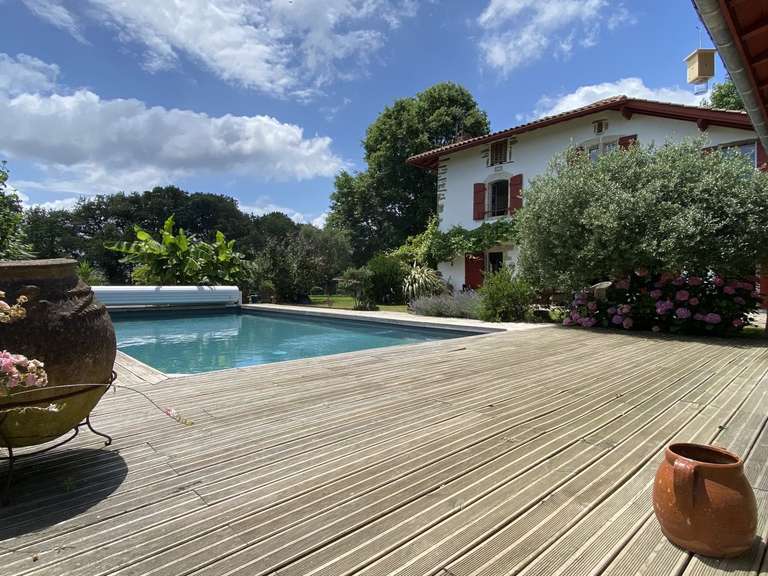 Maison Bayonne - 7 chambres - 310m²