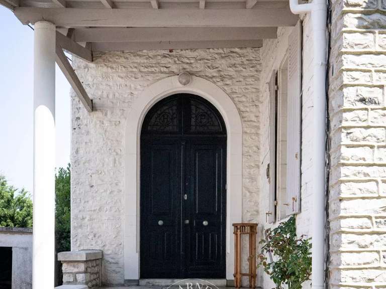 Maison Bayonne - 9 chambres - 273m²