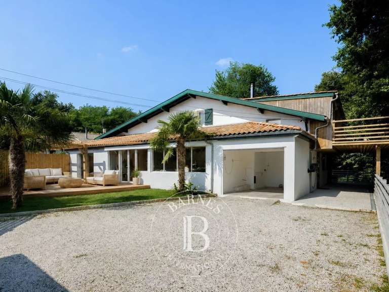 Maison Bayonne - 7 chambres - 215m²