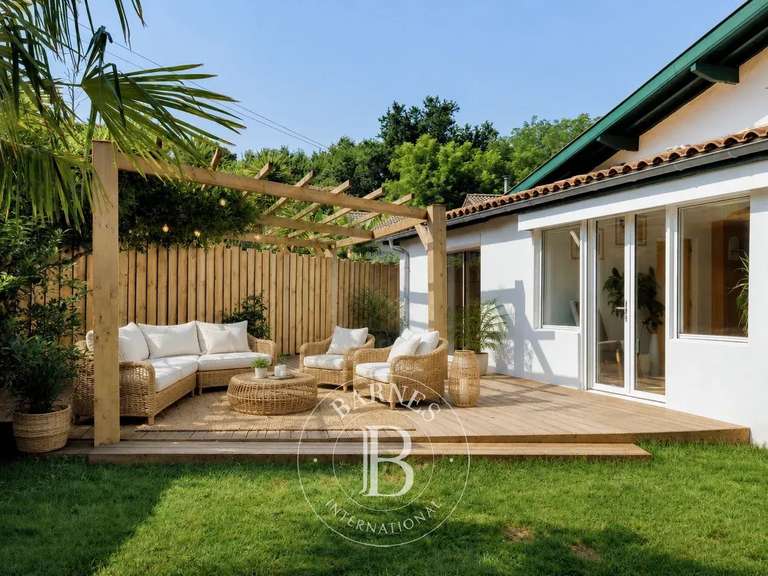 Maison Bayonne - 7 chambres - 215m²
