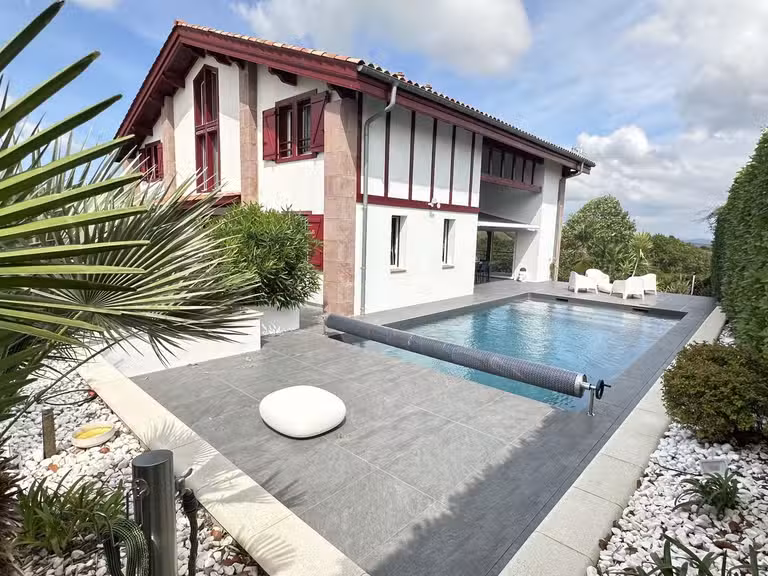 Maison Bayonne - 4 chambres - 220m²