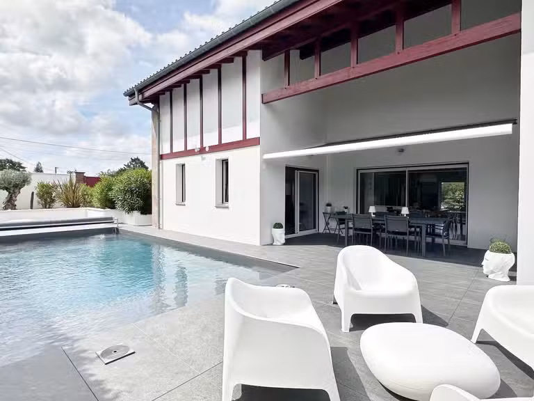 Maison Bayonne - 4 chambres - 220m²