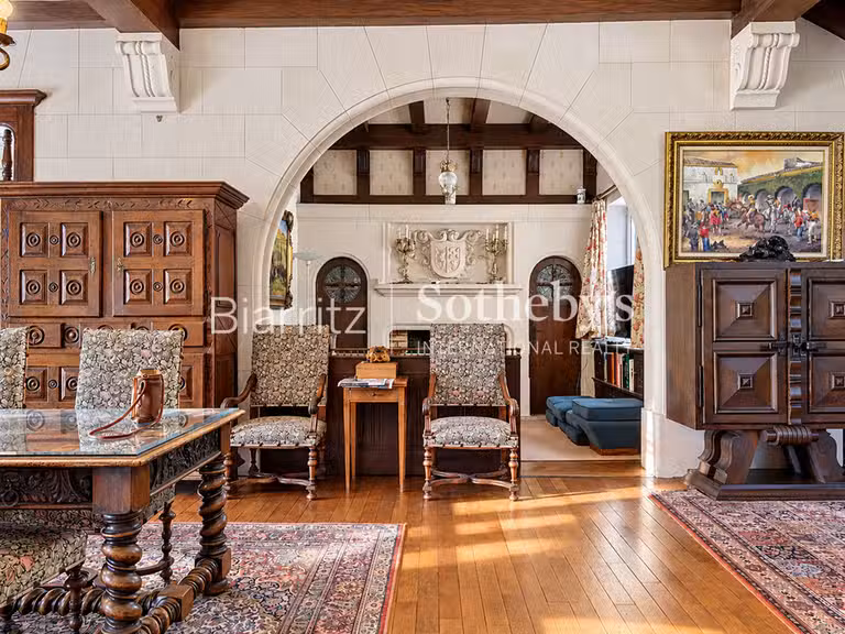 Maison Bayonne - 7 chambres - 560m²