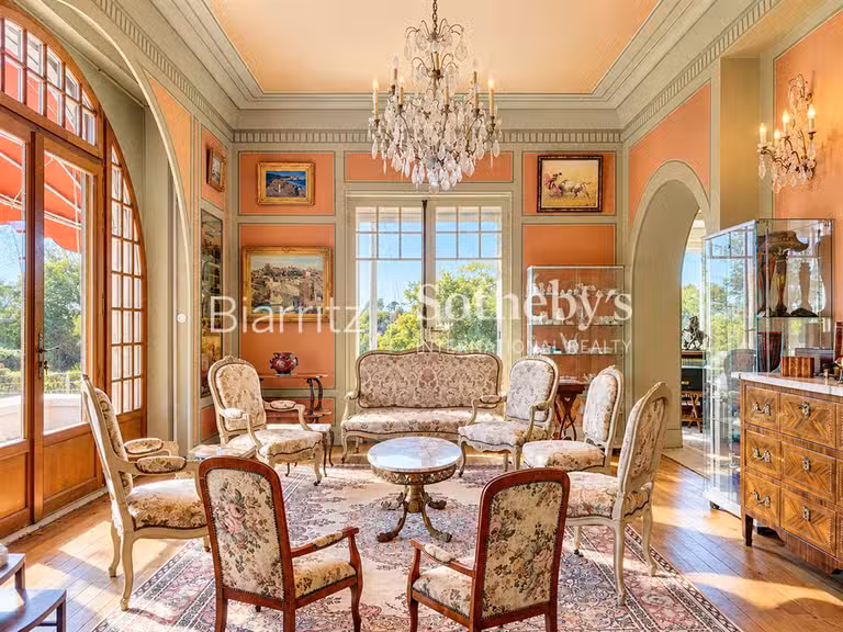 Maison Bayonne - 7 chambres - 560m²