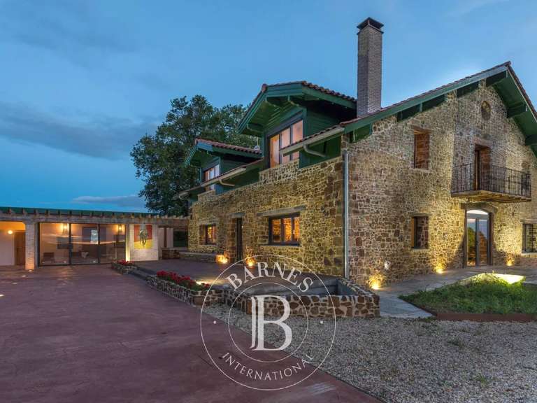 Propriété Bayonne - 6 chambres - 500m²