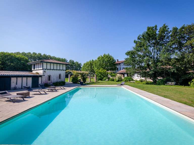 Propriété Bayonne - 9 chambres - 450m²