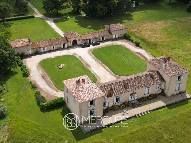 Château Bazas - 5 chambres - 1000m²