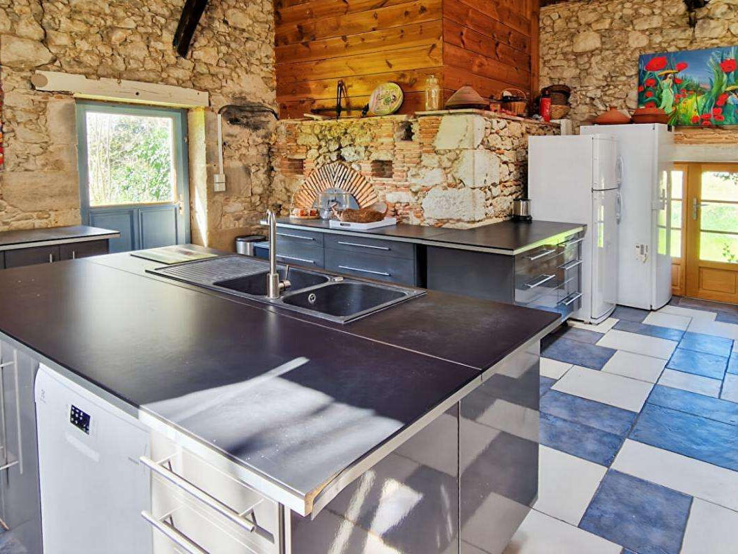 Maison Bazas