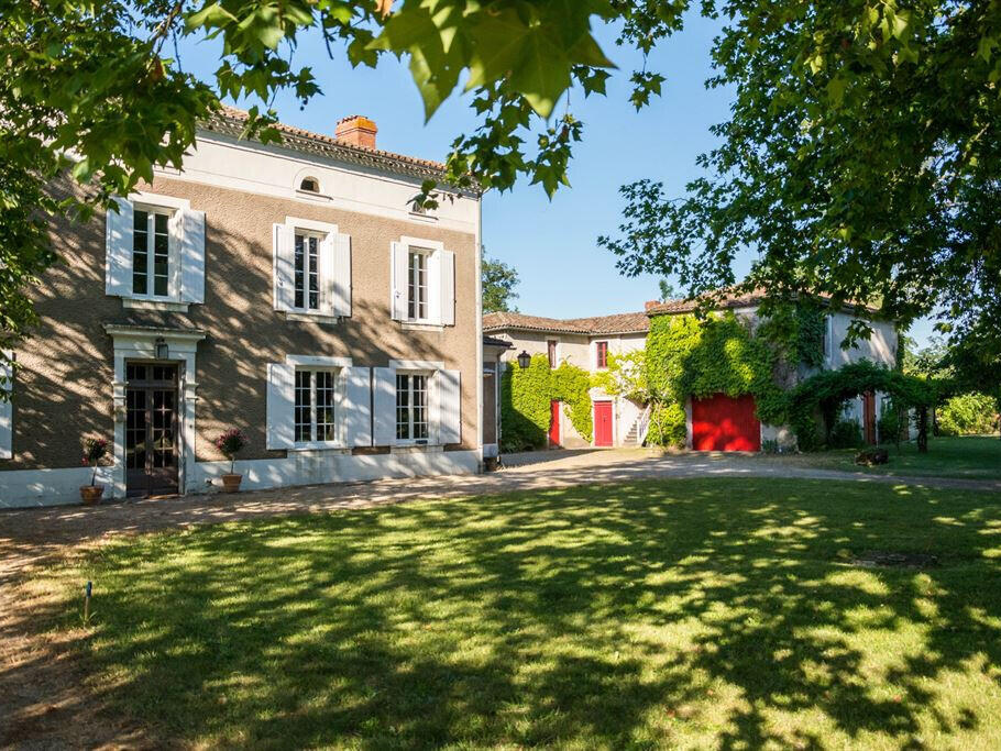 Maison Bazas