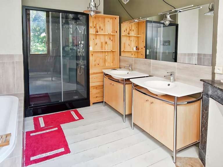 House Bazas - 8 bedrooms