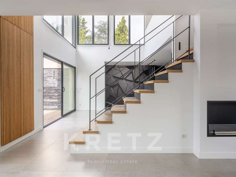 Maison Bazemont - 5 chambres - 310m²