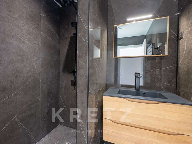 Maison Bazemont - 5 chambres - 310m²