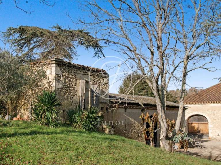 Château Bazian - 503m²