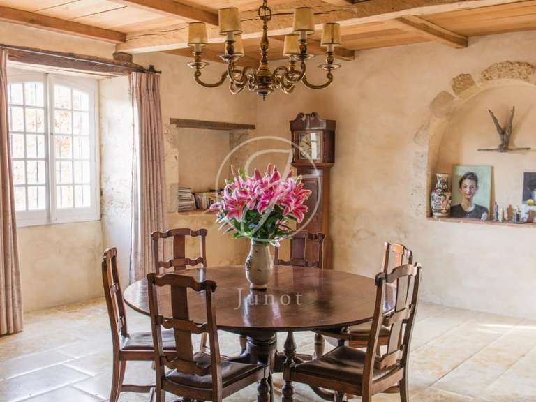 Château Bazian - 503m²