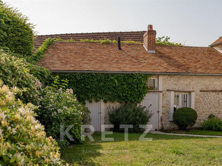 Maison Bazoches-sur-Guyonne - 382m²