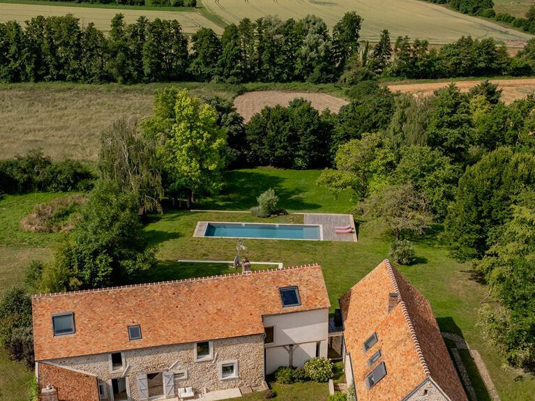 Maison Bazoches-sur-Guyonne - 382m²