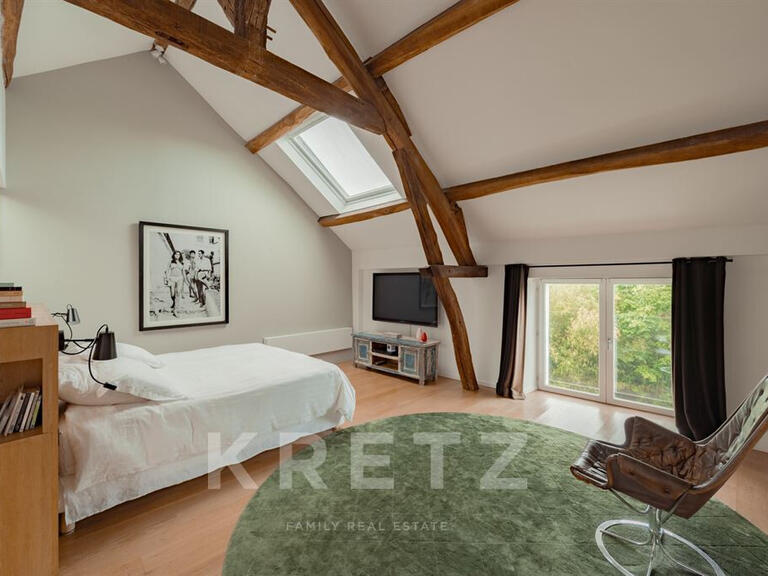 Maison Bazoches-sur-Guyonne - 382m²
