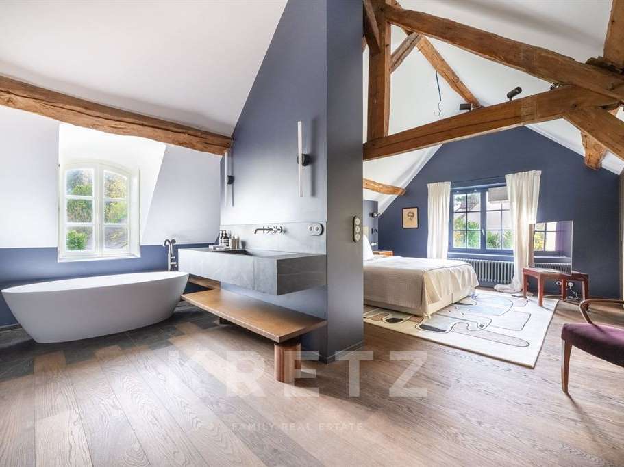 House Bazoches-sur-Guyonne