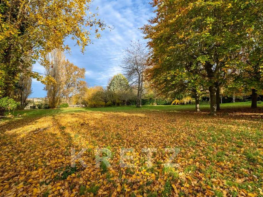 House Bazoches-sur-Guyonne