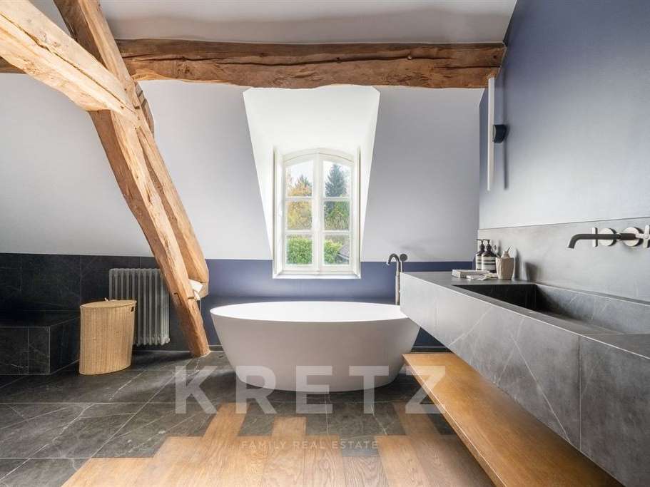 House Bazoches-sur-Guyonne