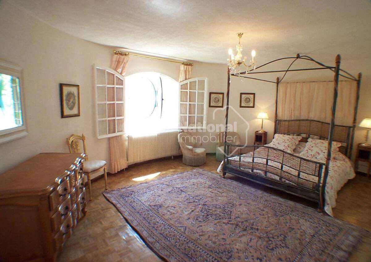 House Beaucaire