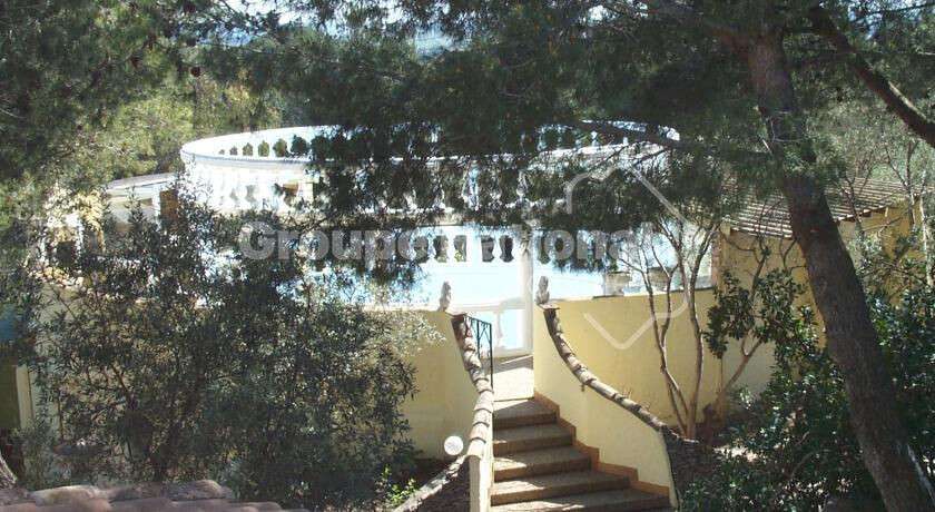 House Beaucaire
