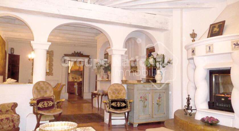 House Beaucaire