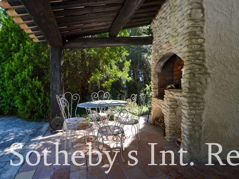 Maison Beaucaire - 3 chambres - 340m²