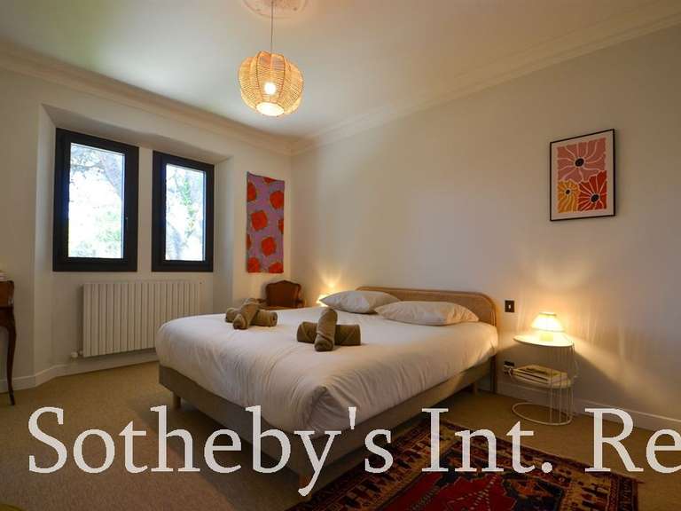 Maison Beaucaire - 3 chambres - 340m²