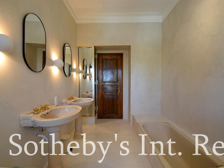 House Beaucaire - 3 bedrooms - 340m²