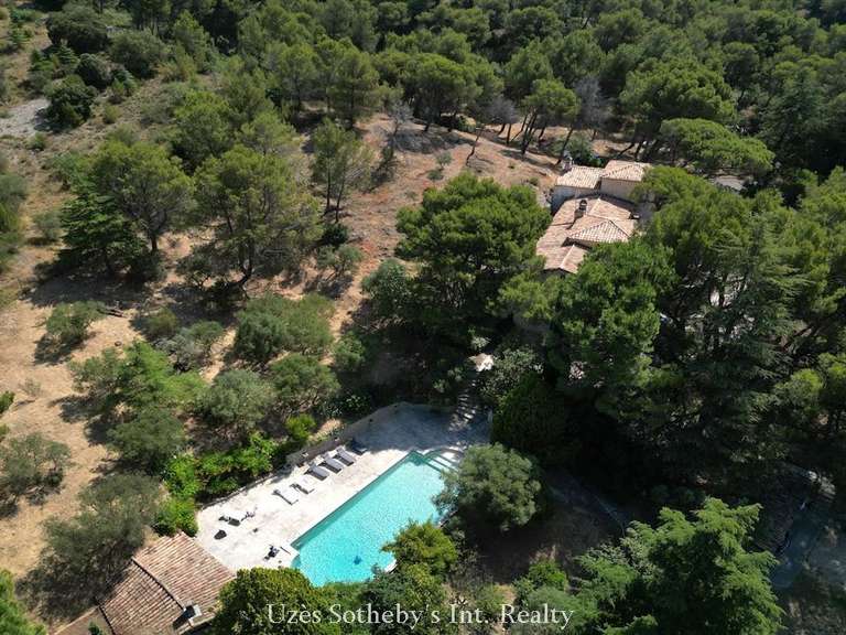 Maison Beaucaire - 3 chambres - 340m²