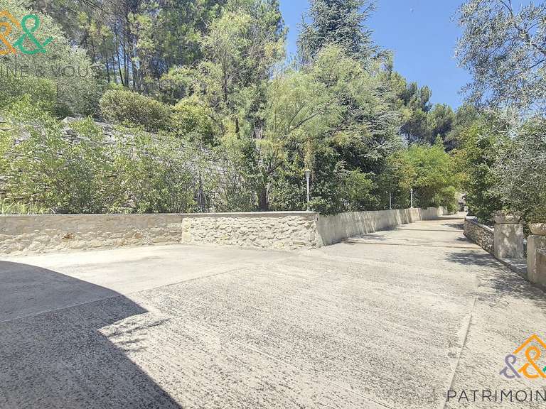 Maison Beaucaire - 6 chambres - 250m²