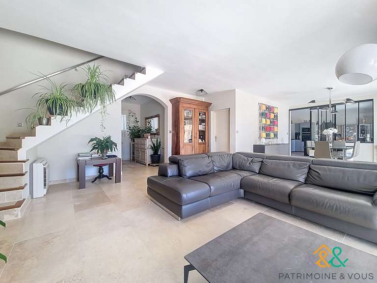 Maison Beaucaire - 4 chambres - 187m²