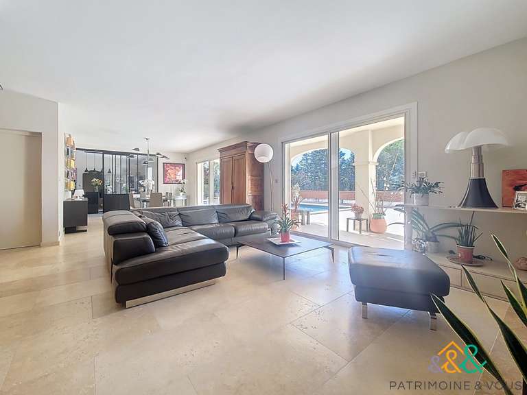 Maison Beaucaire - 4 chambres - 187m²