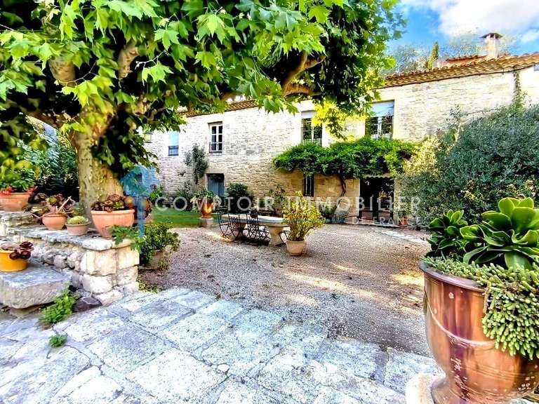 Maison Beaucaire - 8 chambres - 600m²