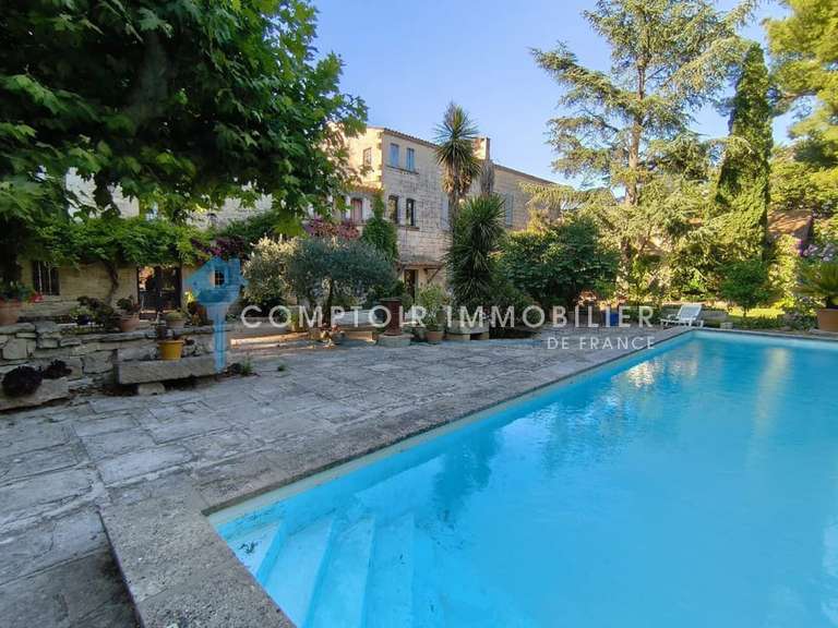 Maison Beaucaire - 8 chambres - 600m²