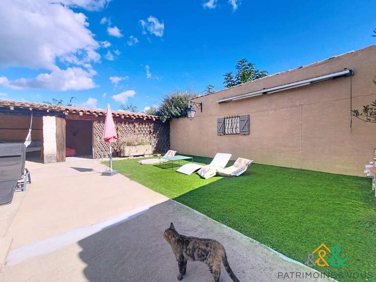 Maison Beaucaire - 6 chambres - 274m²