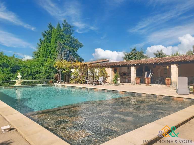 Maison Beaucaire - 6 chambres - 274m²