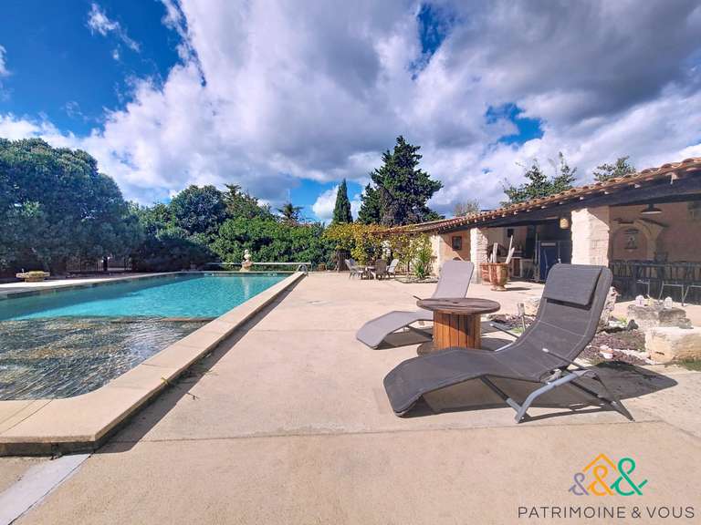 Maison Beaucaire - 6 chambres - 274m²